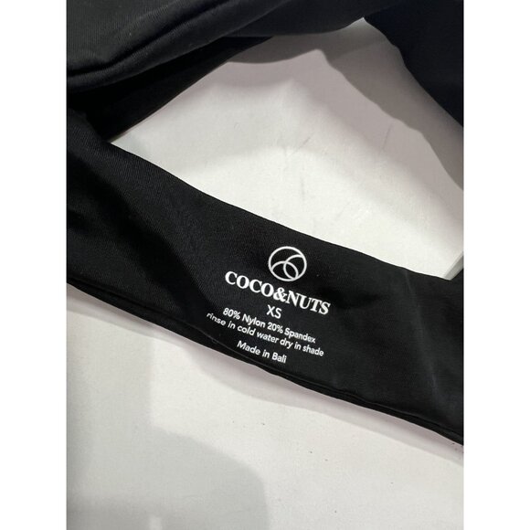 Coco&Nuts Venus Bikini Top in Black - Picture 5 of 5